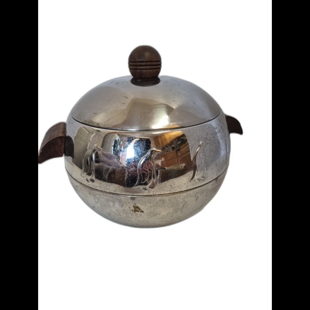 Vintage West Bend Penguin Ice Bucket Bakelite MCM Mid Century Stewardess Chrome